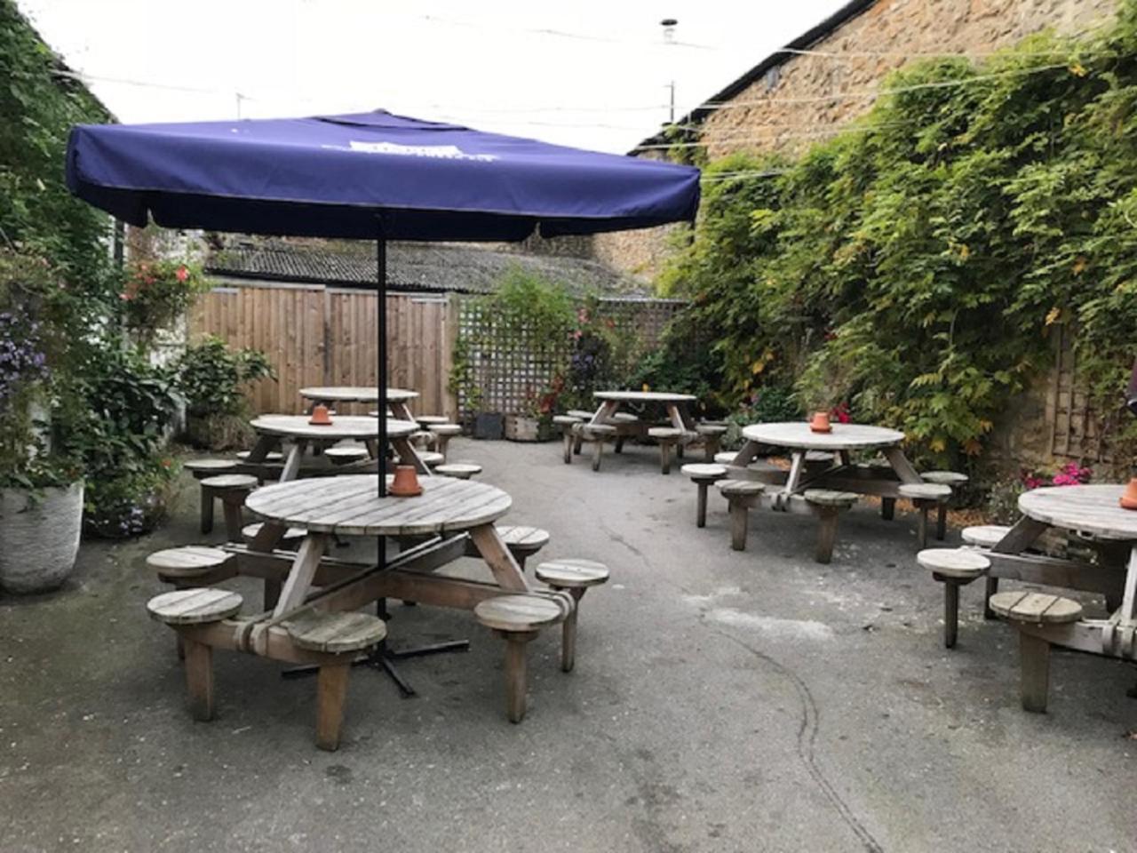 The Britannia Inn Sherborne  Exteriör bild